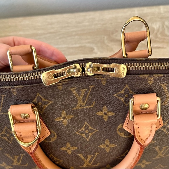 🌷AUTHENTIC Louis Vuitton Alma PM🌷 - Picture 11 of 13